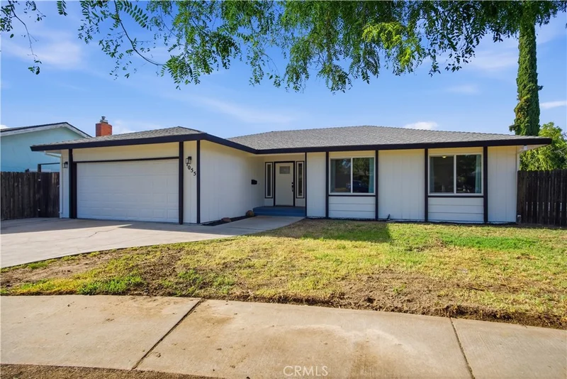 1055 Lees Court
