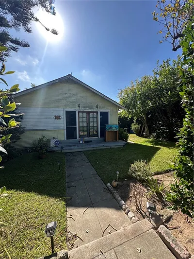 3413 Pine