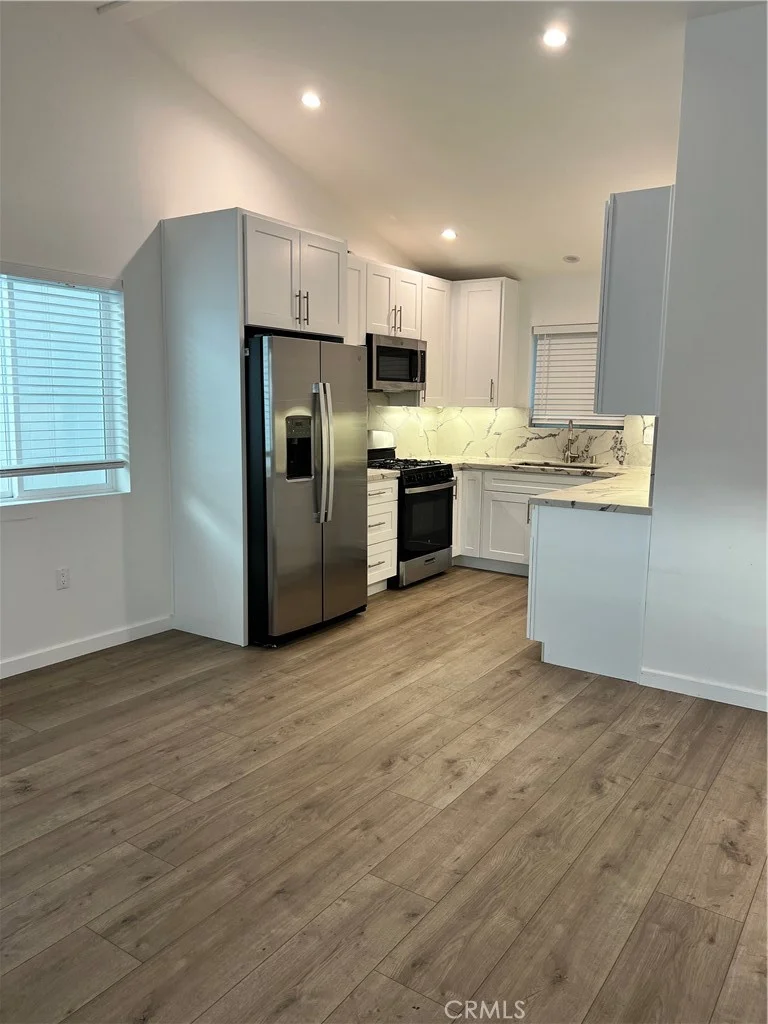 1298 N Dominion photo 2