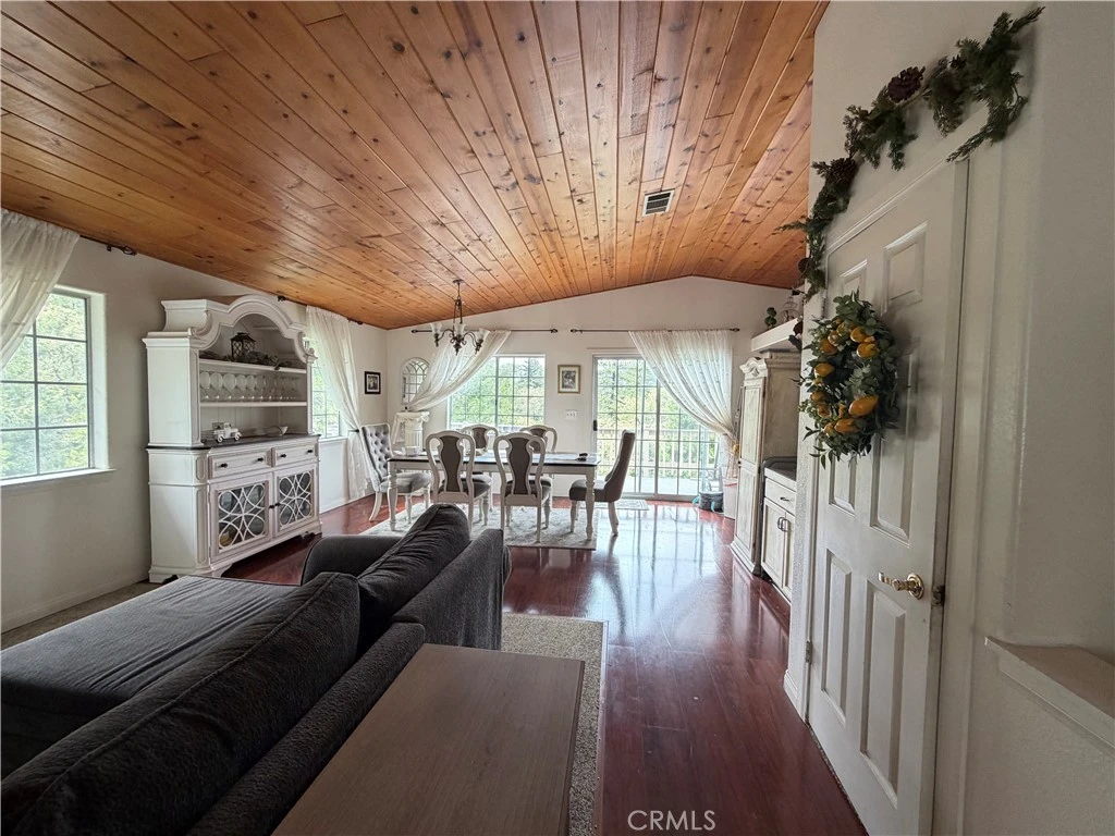 Interior 2