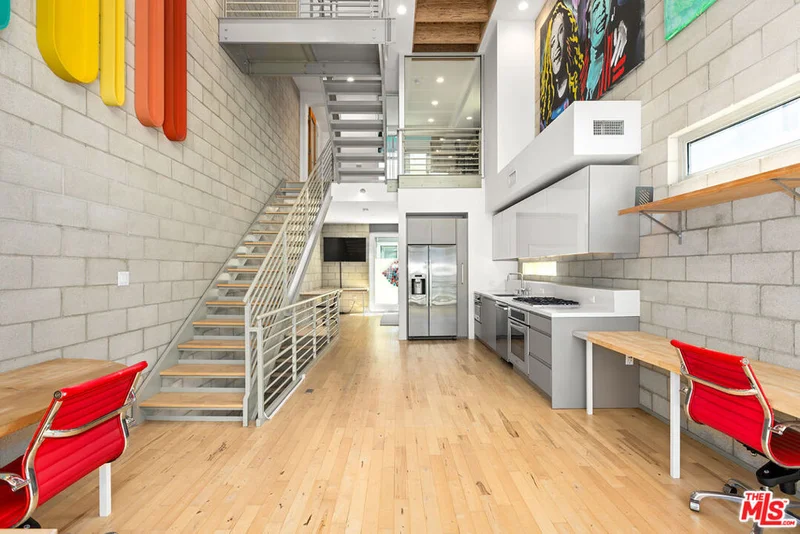 3450 Cahuenga Boulevard 607, Los Angeles, CA 90068