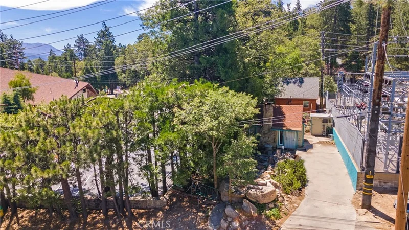 Photo 2 of 27601 Weirwood Drive