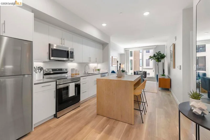 260 Brooklyn Basin Way 424, Oakland, CA 94606