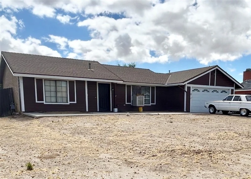11625 Topaz, Victorville, CA 92392