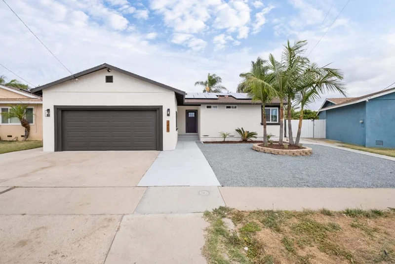 2451 Calle Chanate, San Diego, CA 92139