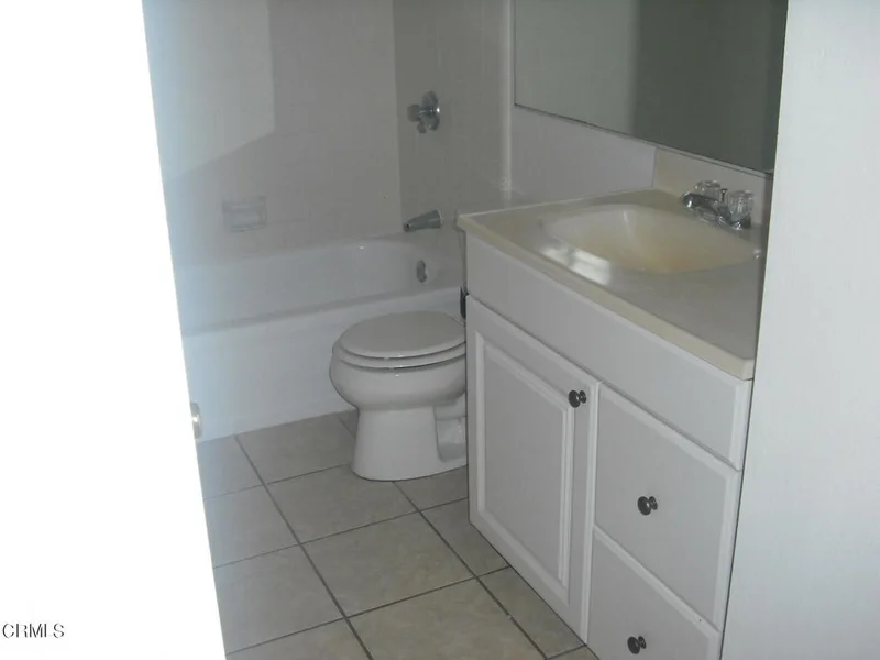 2577 Rudder Avenue photo 2
