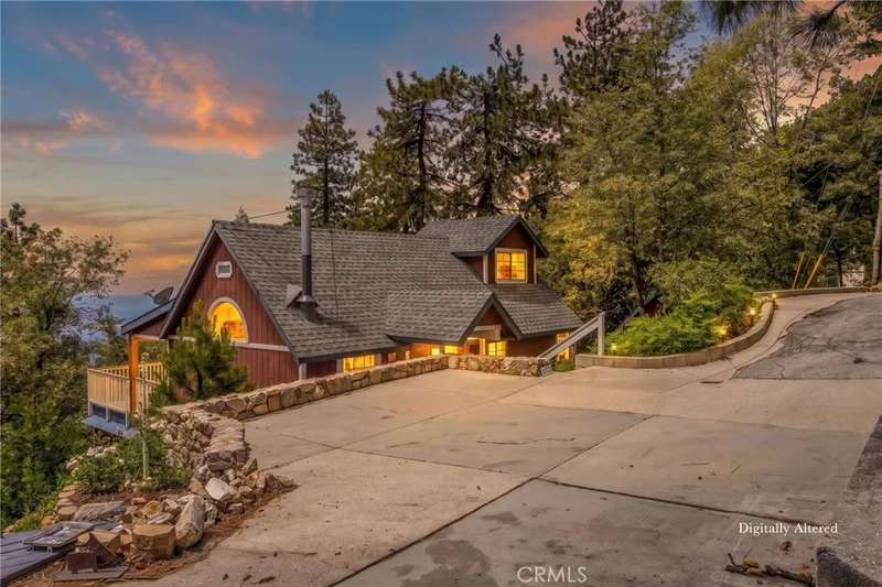 1134 Scenic Way, Rimforest, CA 92378