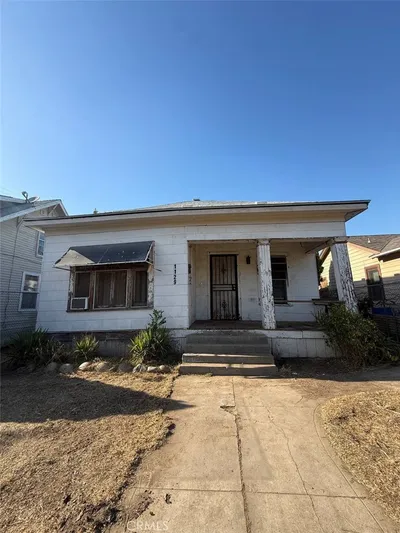 1129 E Nevada Avenue