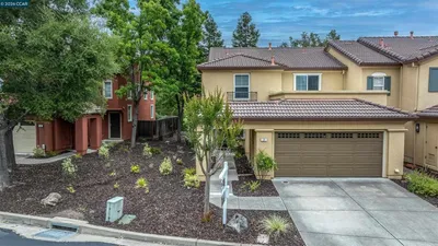 124 Coralflower Ln