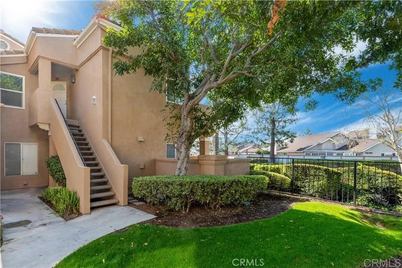 Photo 2 of 2712 S Montego Unit B