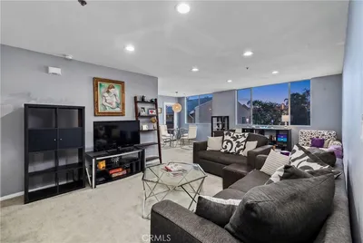 4501 Cedros Avenue 239 photo 2