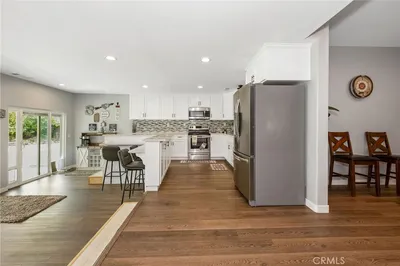 28 E Mill Street photo 2