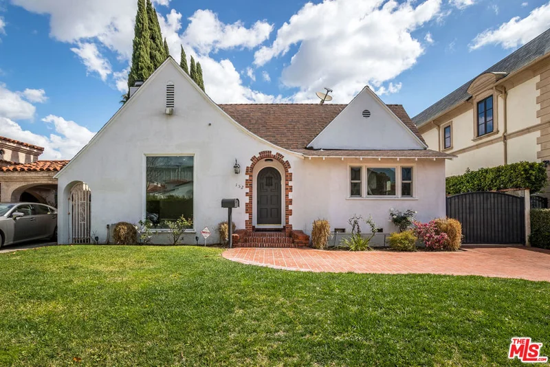152 S Wetherly Drive