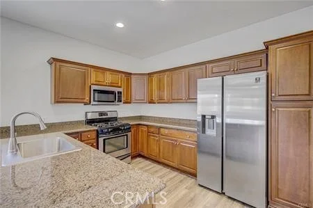 1581 Tustin Avenue photo 2