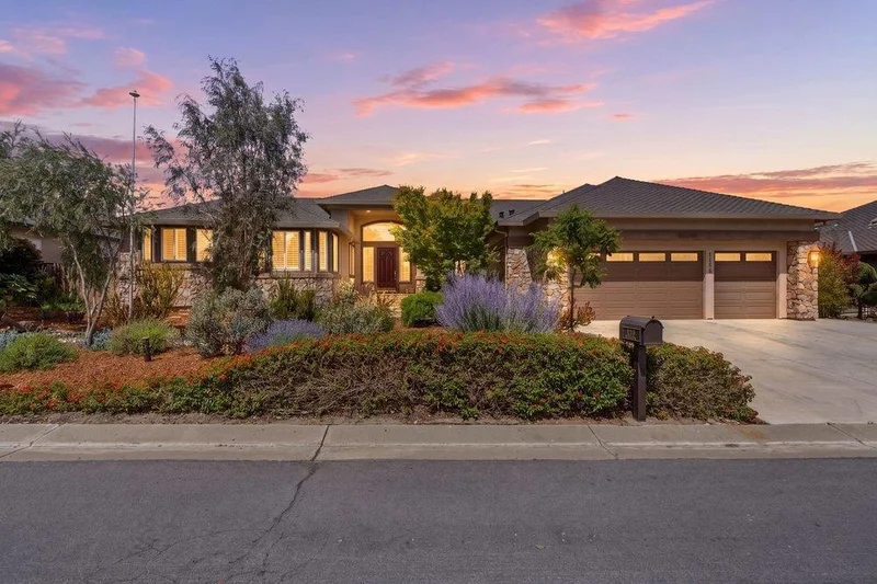 1150 Sonnys Way, Hollister, CA 95023