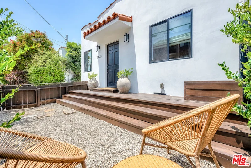 11525 Nebraska Avenue, Los Angeles, CA 90025
