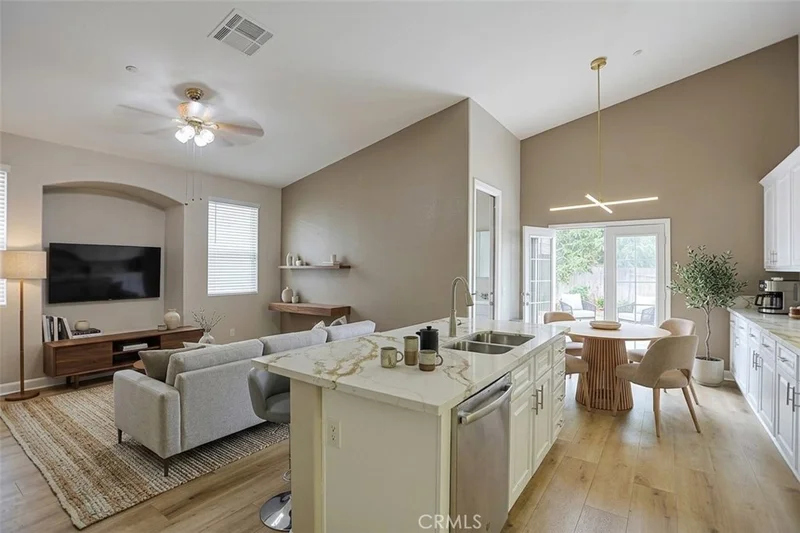 4252 Jenkins photo 2