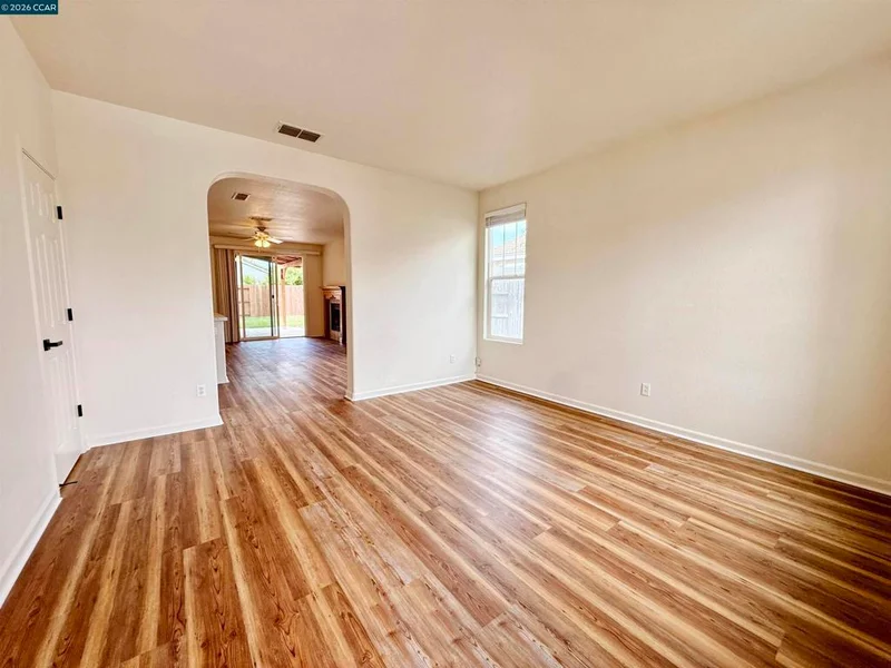 413 Arlingdale Cir photo 2