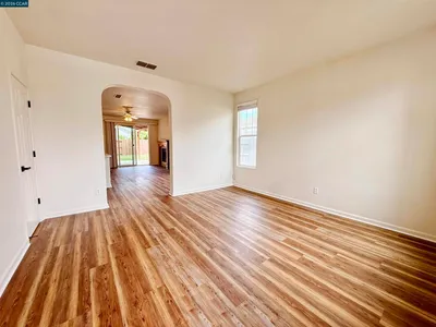 413 Arlingdale Cir photo 2