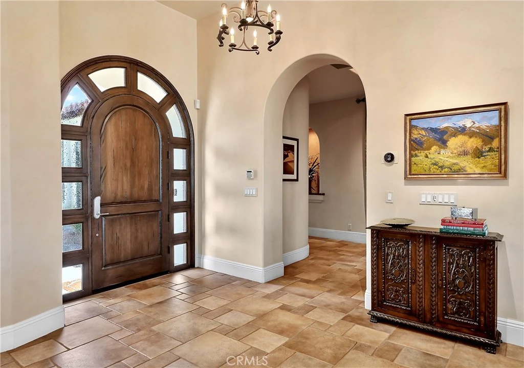 Interior 3