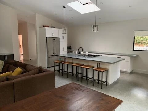 Interior 4