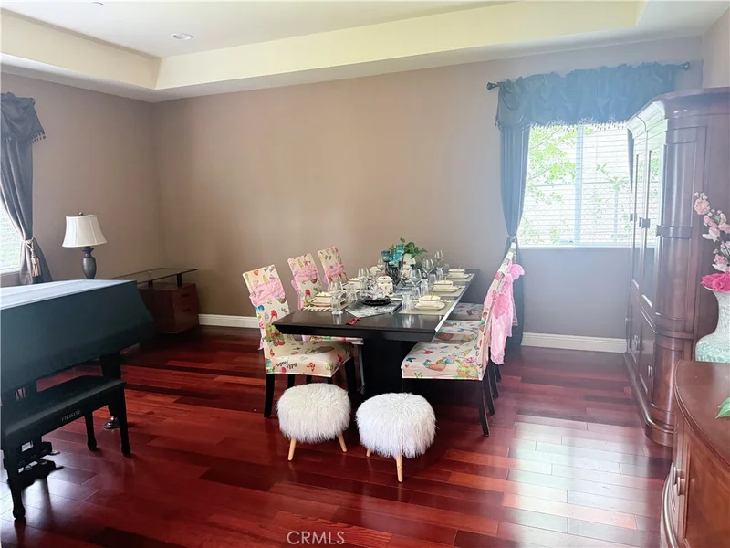 1410 Encino photo 2