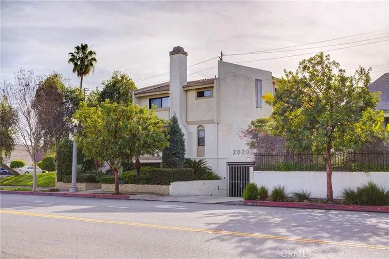 2020 20th 6, Santa Monica, CA 90404