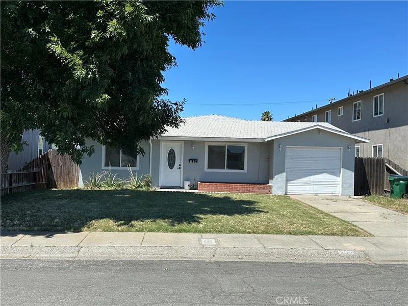 Photo 2 of 309 N Merrill Avenue