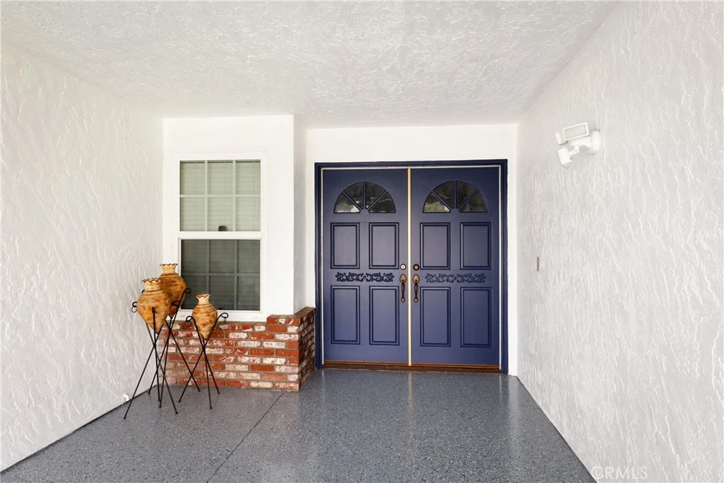 Interior 2