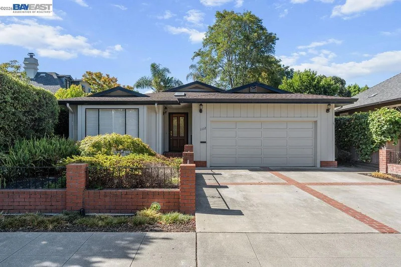 1112 San Antonio Ave