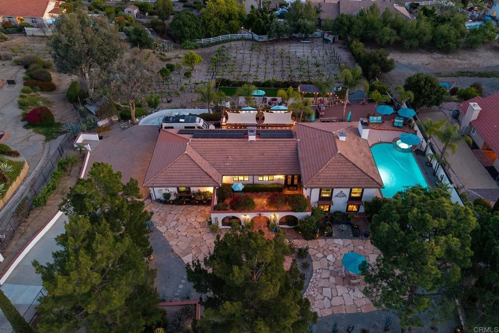 Interior 3