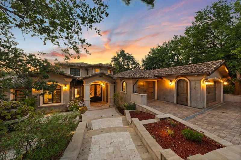 15301 Robin Anne Lane