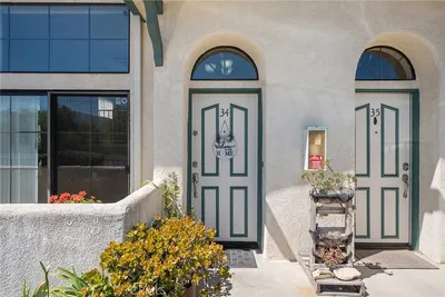 14325 Foothill Boulevard 34