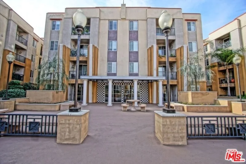 360 W Avenue 26 340