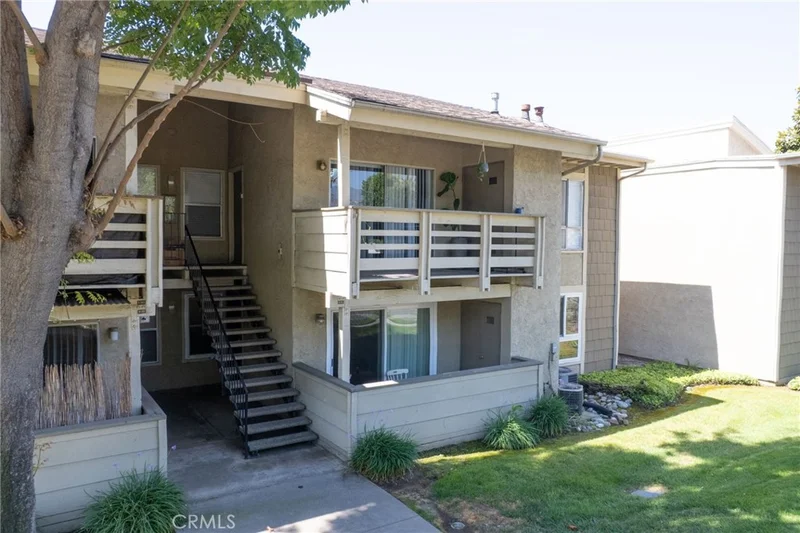 1130 E Alosta B102 photo 2