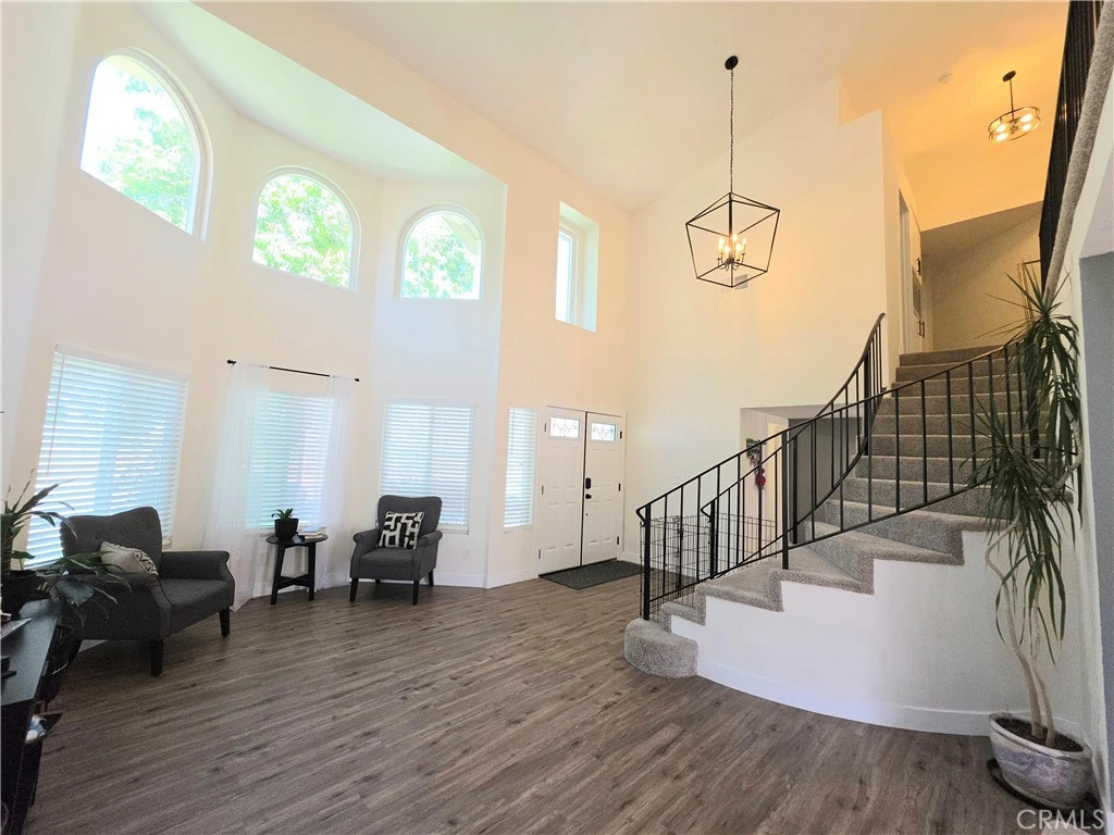 Interior 3