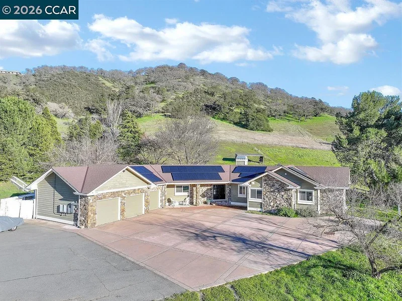 4161 Leon Drive