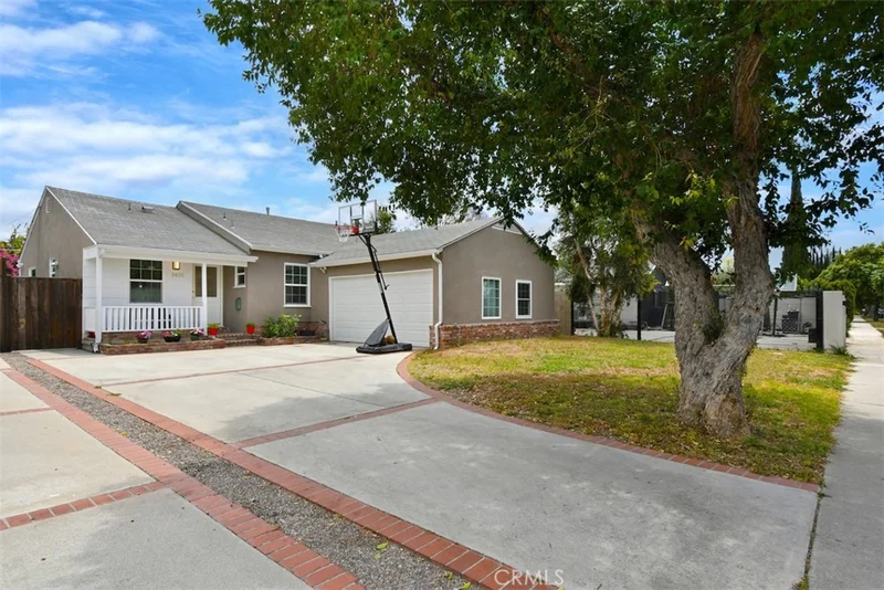 5836 Norwich Ave.