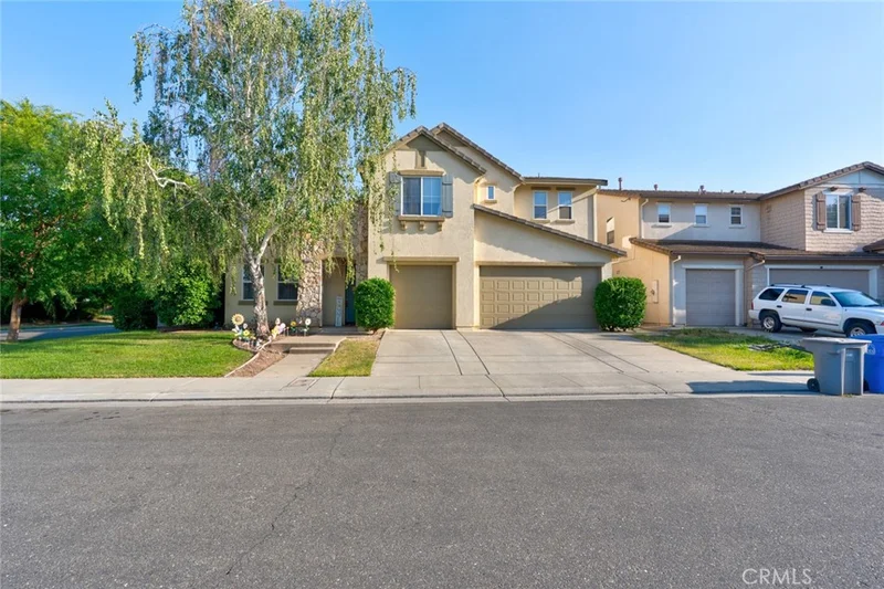 1254 Lurs Court photo 2