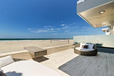 2606 Ocean Front photo 2