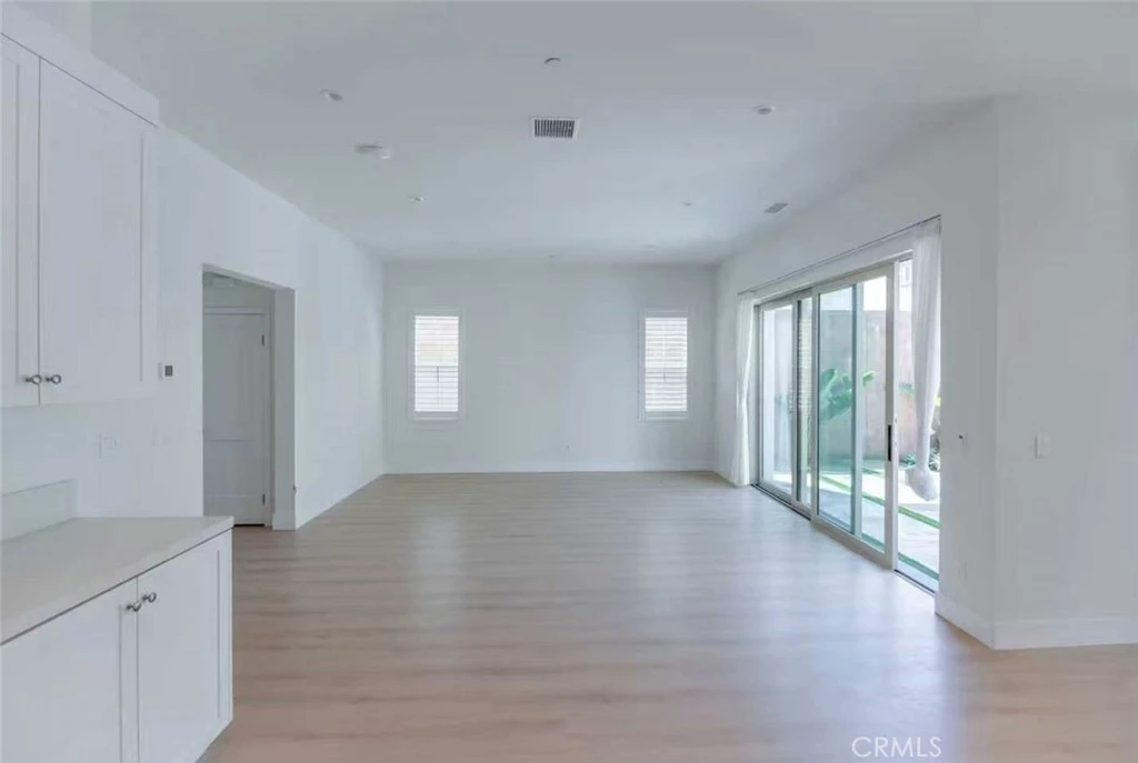 Interior 1
