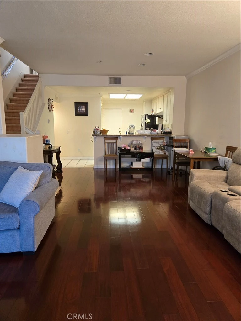 Interior 3