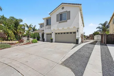 130 Ridge Crest Court photo 2