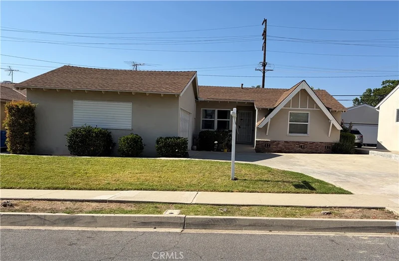1125 W Coolfield Drive, Covina, CA 91722