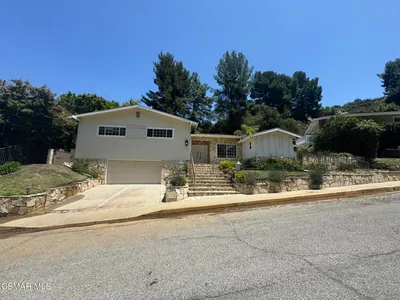 3474 Loadstone Drive photo 2