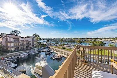 5327 Marina Pacifica Drive Key19 photo 2