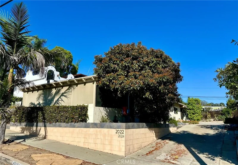 2022 Dawson, Signal Hill, CA 90755