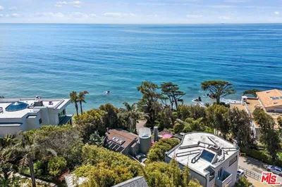 31833 Sea Level Drive photo 2