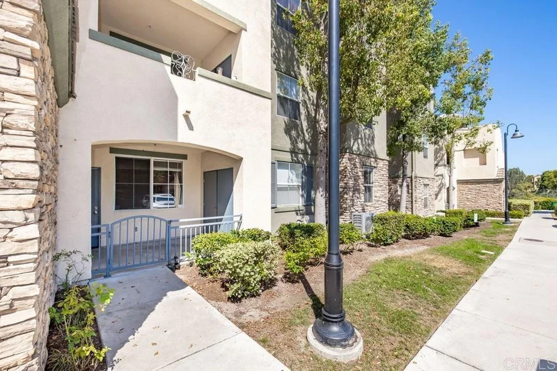 1338 Nicolette Avenue 1011