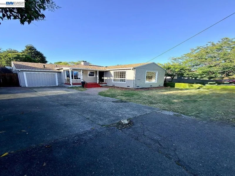Photo 2 of 4256 Seven Hills Road